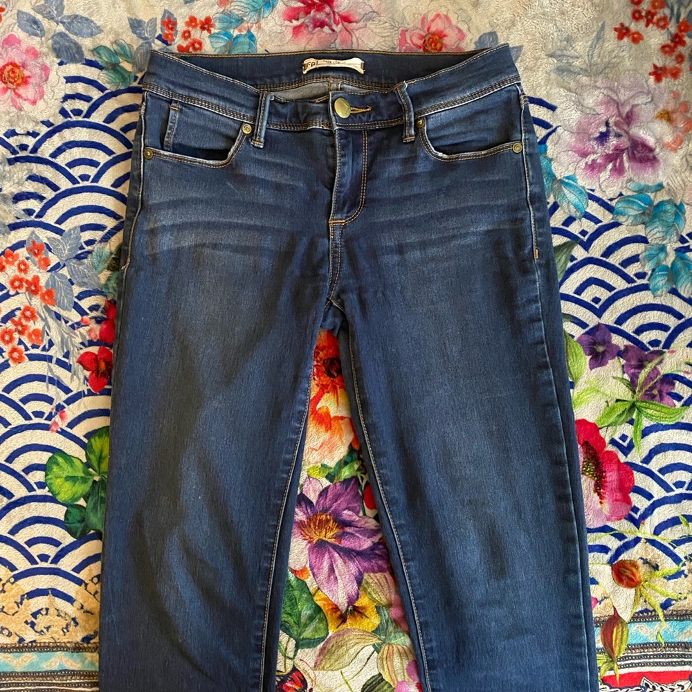 Free People Skinny Jeans 27 EUC!